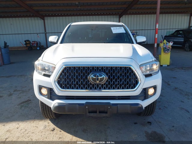 3TMCZ5AN5KM210748 Toyota Tacoma Trd Off Road
