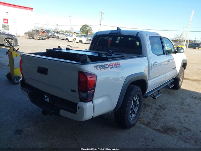 3TMCZ5AN5KM210748 Toyota Tacoma Trd Off Road