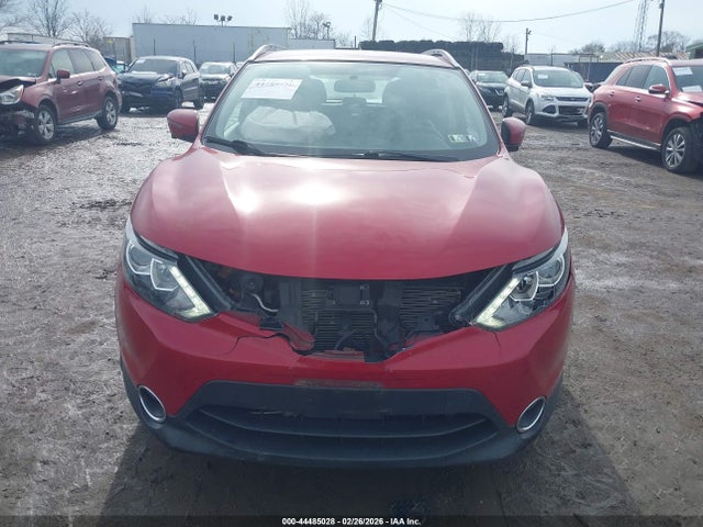 JN1BJ1CR2JW286215 Nissan Rogue Sport Sl