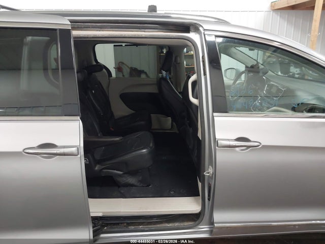 2018 CHRYSLER PACIFICA 2C4RC1BG0JR204108 Photo 7