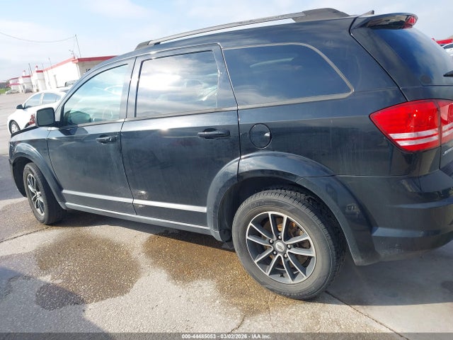 3C4PDCAB9JT439805 Dodge JOURNEY SE