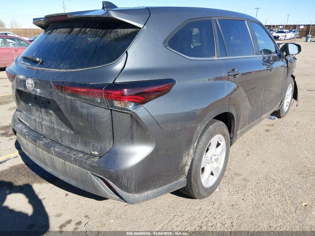 Toyota Highlander Le 2025 5TDKDRAH7SS553914 Image 4