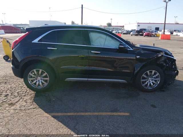 1GYFZCR44NF101001 Cadillac Xt4 Fwd Premium Luxury