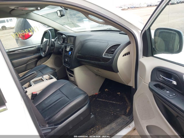 44485104 :رقم المزاد ، 2C4RC1BG8GR289143 vin ، 2016 Chrysler Town & Country Touring مزاد بيع