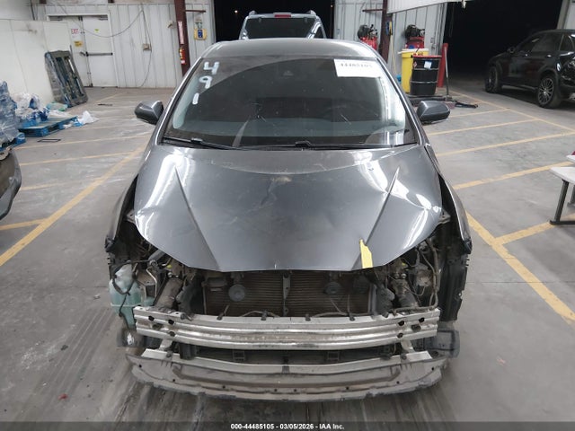 JTDKARFU8K3097034 Toyota Prius Le