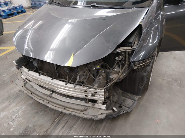 JTDKARFU8K3097034 Toyota Prius Le