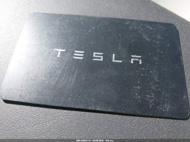 Продажа на аукционе авто 2023 Tesla Model Y Awd/long Range Dual Motor All-wheel Drive, vin: 7SAYGAEE2PF956538, номер лота: 44485113