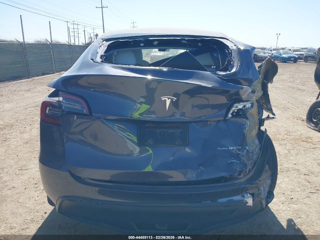 Продажа на аукционе авто 2023 Tesla Model Y Awd/long Range Dual Motor All-wheel Drive, vin: 7SAYGAEE2PF956538, номер лота: 44485113
