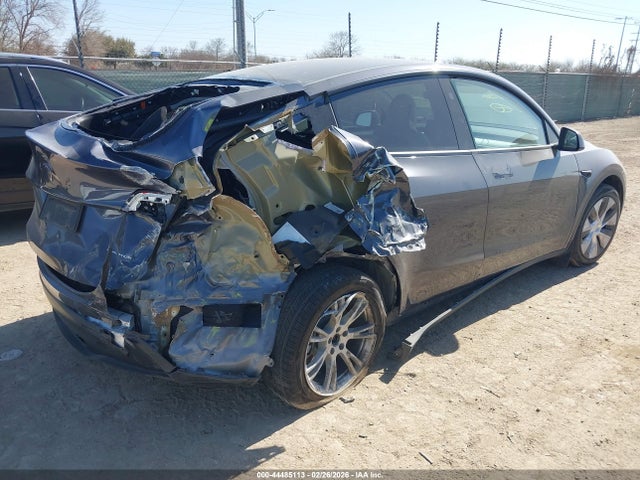Продажа на аукционе авто 2023 Tesla Model Y Awd/long Range Dual Motor All-wheel Drive, vin: 7SAYGAEE2PF956538, номер лота: 44485113