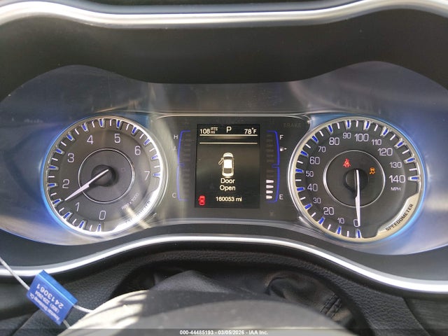 Продажа на аукционе авто 2016 Chrysler 200 Limited Platinum, vin: 1C3CCCAB8GN188175, номер лота: 44485193