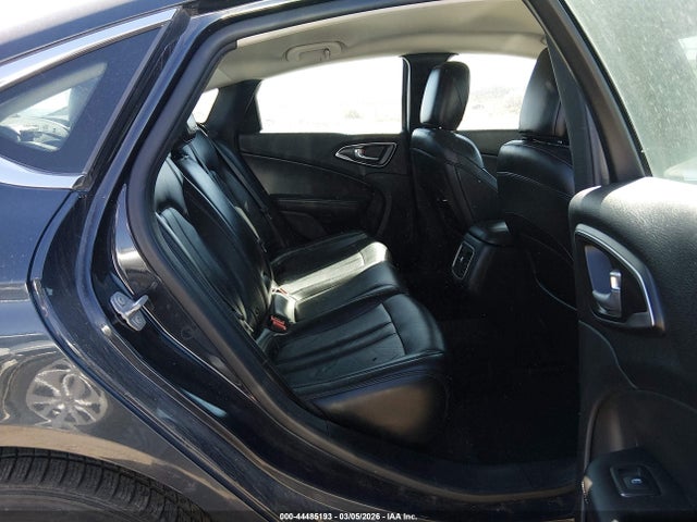 Продажа на аукционе авто 2016 Chrysler 200 Limited Platinum, vin: 1C3CCCAB8GN188175, номер лота: 44485193