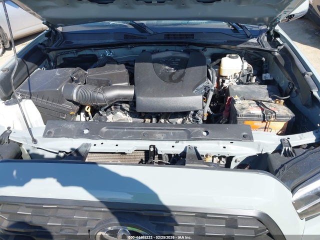 3TMCZ5ANXNM463746 Toyota Tacoma Trd Off Road