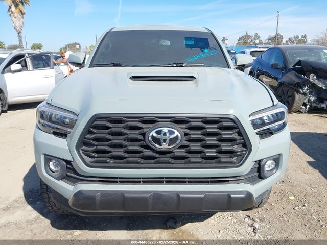 3TMCZ5ANXNM463746 Toyota Tacoma Trd Off Road
