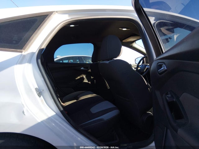 44485242 :رقم المزاد ، 1FADP3L93EL381153 vin ، 2014 Ford Focus St مزاد بيع