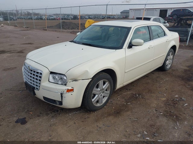 2005 CHRYSLER 300 2C3JK53GX5H696751 Photo 1