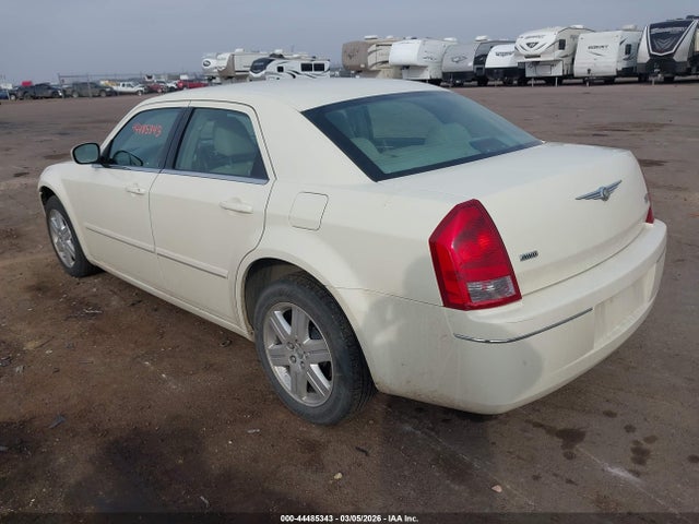 2005 CHRYSLER 300 2C3JK53GX5H696751 Photo 2