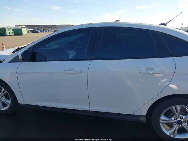 Ford FOCUS SE 2014 1FADP3F22EL332590 Image 13