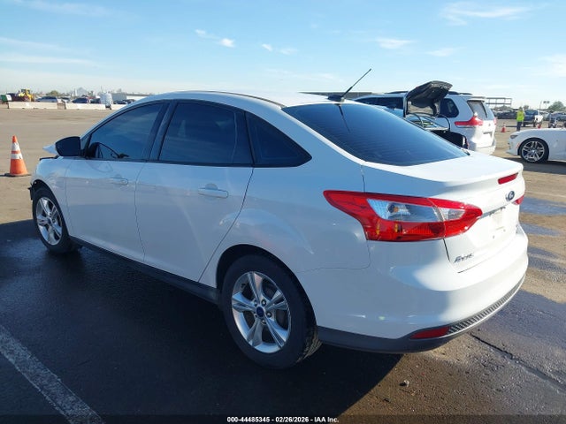 Ford FOCUS SE 2014 1FADP3F22EL332590 Image 3