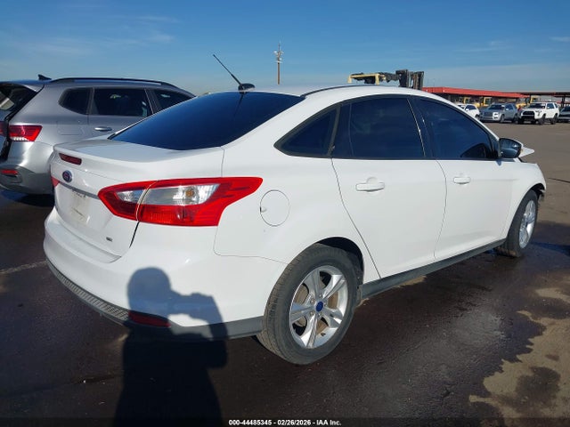 Ford FOCUS SE 2014 1FADP3F22EL332590 Image 4