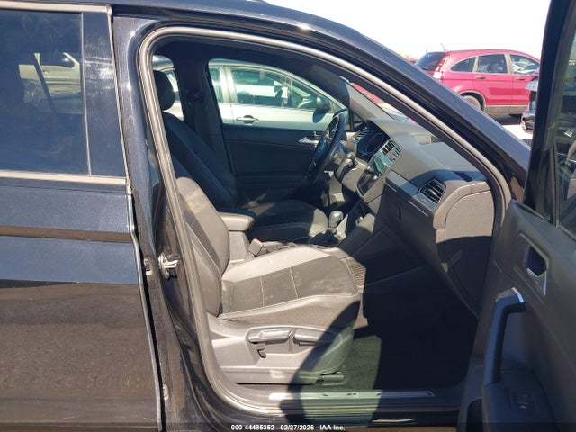 44485352 :رقم المزاد ، 3VV3B7AX8MM089221 vin ، 2021 Volkswagen Tiguan 2.0t Se/2.0t Se R-line Black/2.0t Sel مزاد بيع
