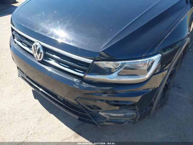 44485352 :رقم المزاد ، 3VV3B7AX8MM089221 vin ، 2021 Volkswagen Tiguan 2.0t Se/2.0t Se R-line Black/2.0t Sel مزاد بيع