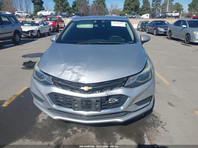 1G1BE5SM0J7147525 Chevrolet Cruze Lt Auto