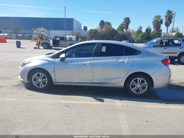 1G1BE5SM0J7147525 Chevrolet Cruze Lt Auto