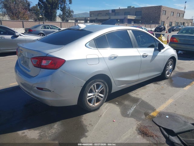 1G1BE5SM0J7147525 Chevrolet Cruze Lt Auto