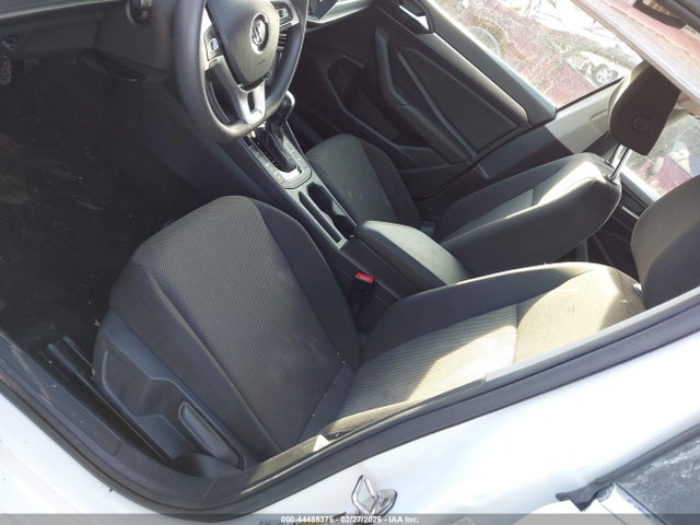 2019 Volkswagen Jetta მანქანა იყიდება აუქციონზე, vin: 3VWCB7BUXKM203197, აუქციონის ნომერი: 44485375