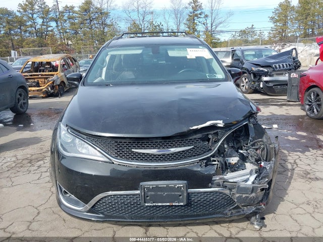 44485377 :رقم المزاد ، 2C4RC1BG1HR821267 vin ، 2017 Chrysler Pacifica Touring-l مزاد بيع