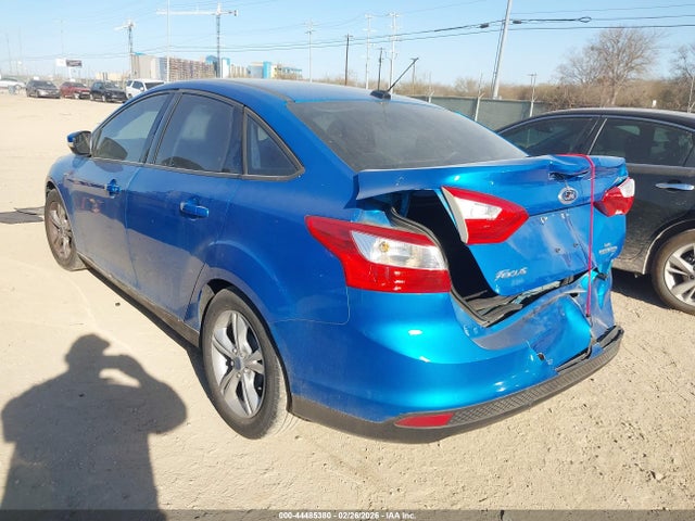 2014 Ford Focus Se მანქანა იყიდება აუქციონზე, vin: 1FADP3F24EL117552, აუქციონის ნომერი: 44485380