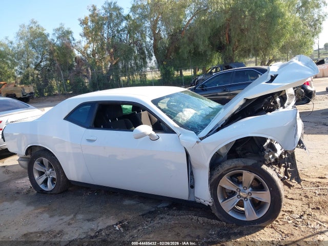2C3CDZAG4MH547022 Dodge Challenger Sxt