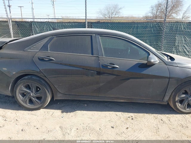 KMHLS4AGXMU105231 Hyundai ELANTRA SEL