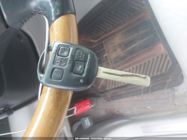 44485448 :رقم المزاد ، 2T2GA31U15C041101 vin ، 2005 Lexus Rx 330 مزاد بيع