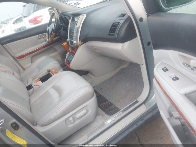 44485448 :رقم المزاد ، 2T2GA31U15C041101 vin ، 2005 Lexus Rx 330 مزاد بيع