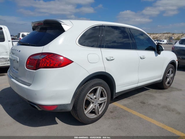 2014 PORSCHE CAYENNE WP1AA2A26ELA90465 Photo 3