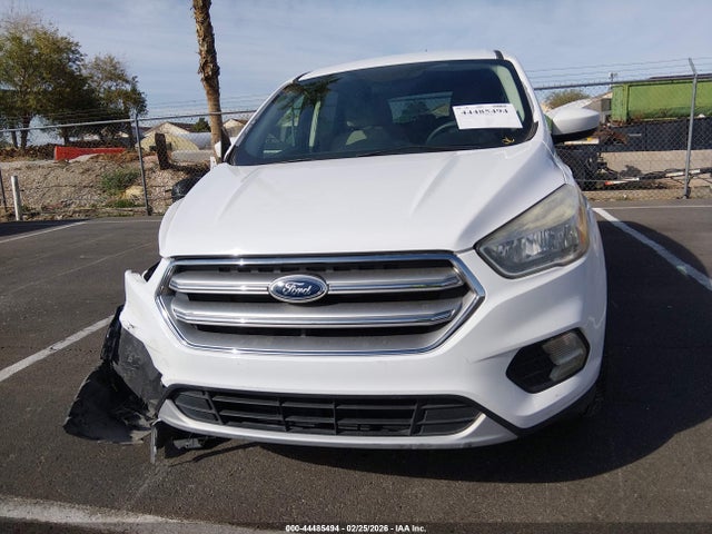 1FMCU0GD3HUE74292 Ford ESCAPE SE