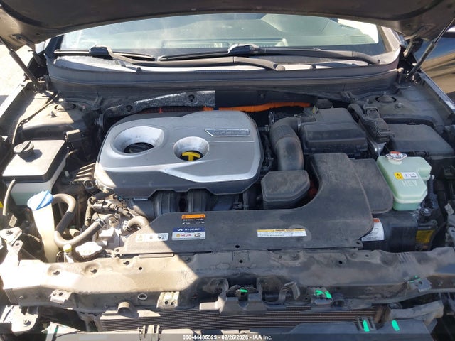 Hyundai Sonata Hybrid Limited 2017 KMHE34L17HA048038 Image 10
