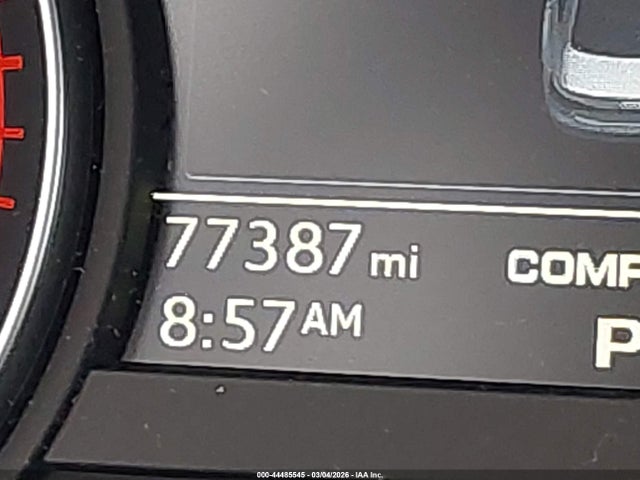 Audi A4 2.0t Premium 2017 WAUANAF40HN052097 Image 15