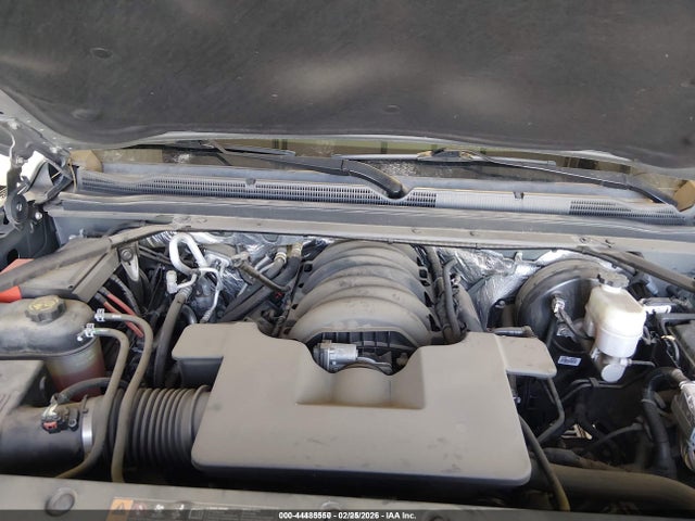 1GNSKGEC9JR137344 Chevrolet Suburban Ls