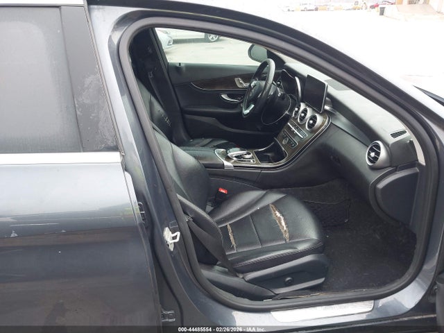 44485554 :رقم المزاد ، 55SWF4JB6FU094264 vin ، 2015 Mercedes-benz C 300 مزاد بيع