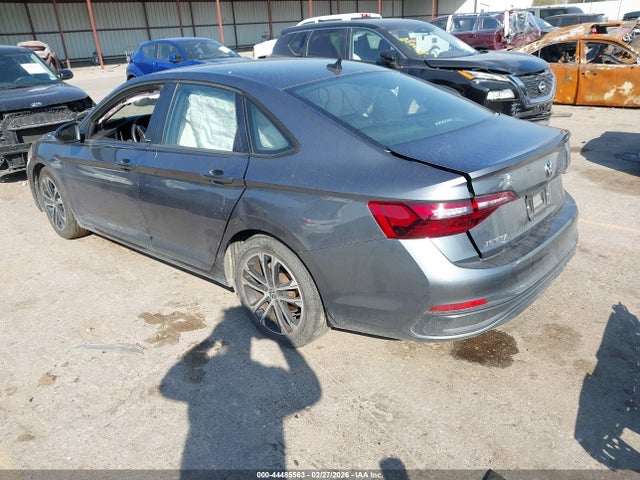 2024 VOLKSWAGEN JETTA 3VWBM7BU2RM054140 Photo 2