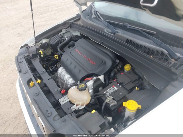 44485576 :رقم المزاد ، ZACCJABT4FPC20073 vin ، 2015 Jeep Renegade Latitude مزاد بيع