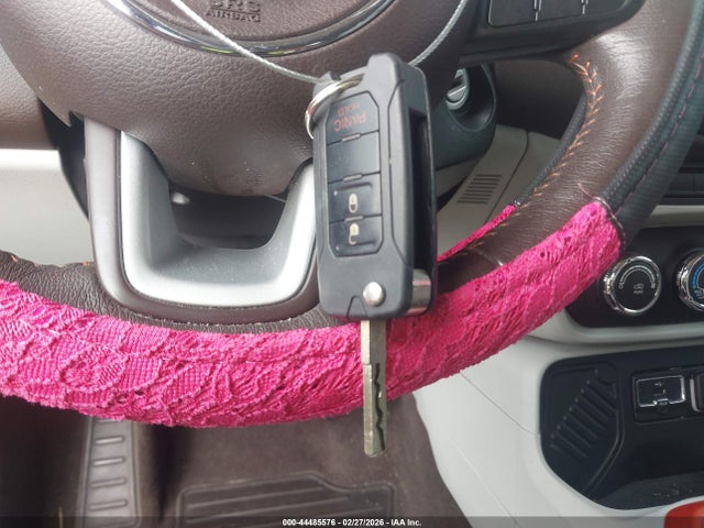 44485576 :رقم المزاد ، ZACCJABT4FPC20073 vin ، 2015 Jeep Renegade Latitude مزاد بيع