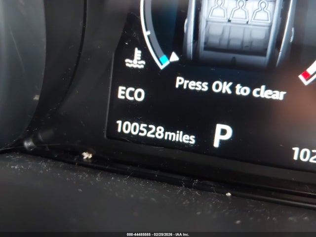 Jaguar F-pace 25t Premium 2018 SADCJ2FXXJA264224 Image 16