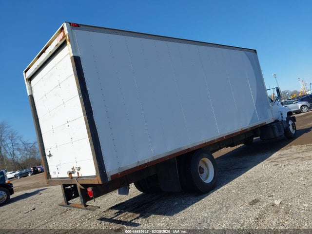 Auction sale of the 2000 Gmc Tc6h042, vin: 1GDJ6H1C2YJS13939, lot number: 44485627