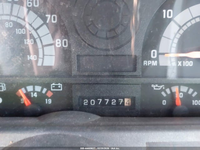 Auction sale of the 2000 Gmc Tc6h042, vin: 1GDJ6H1C2YJS13939, lot number: 44485627