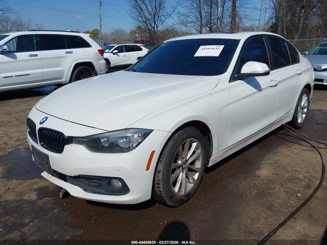 44485635 :رقم المزاد ، WBA8E5G34HNU42826 vin ، 2017 Bmw 320i Xdrive مزاد بيع