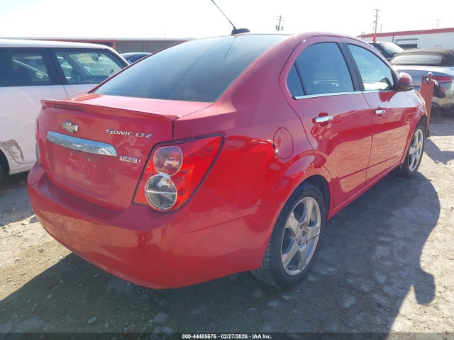 1G1JE5SB1F4106887 Chevrolet Sonic Ltz Auto