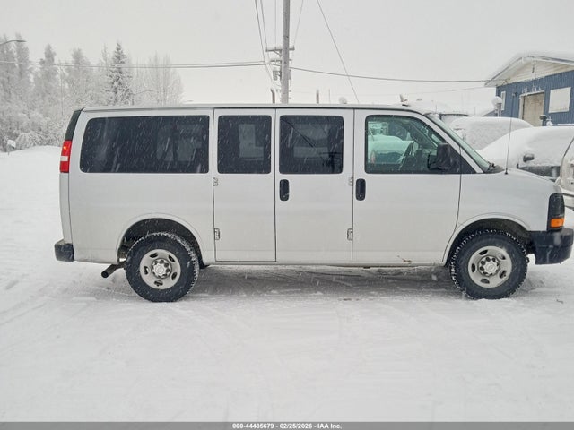 1GAWGEFFXG1315609 Chevrolet Express 2500 Ls